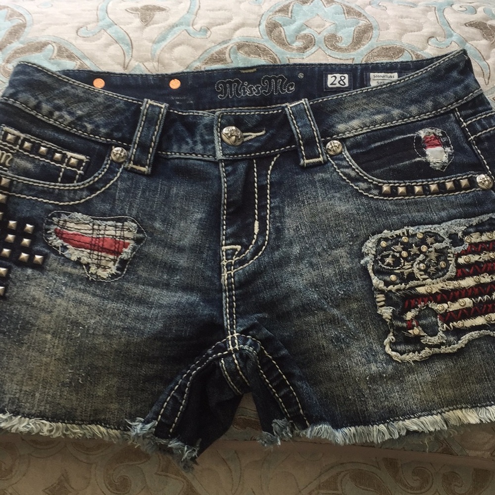 Miss Me Shorts